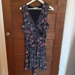 Navy blue dress with salmon)white flowers, L